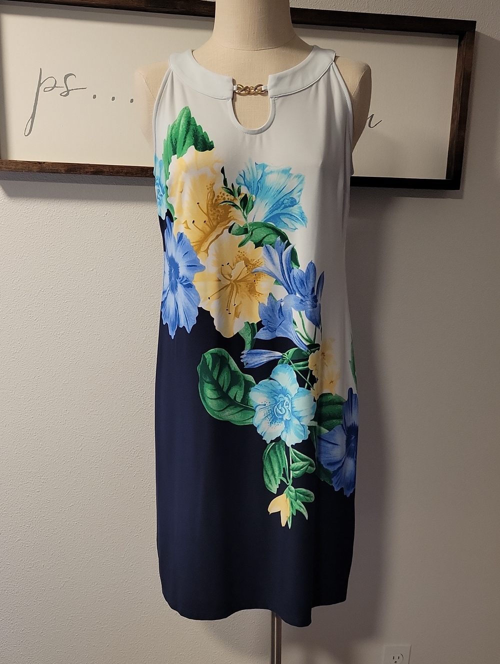Floral Chain-Trim Shift Dress - Navy & Light Blue